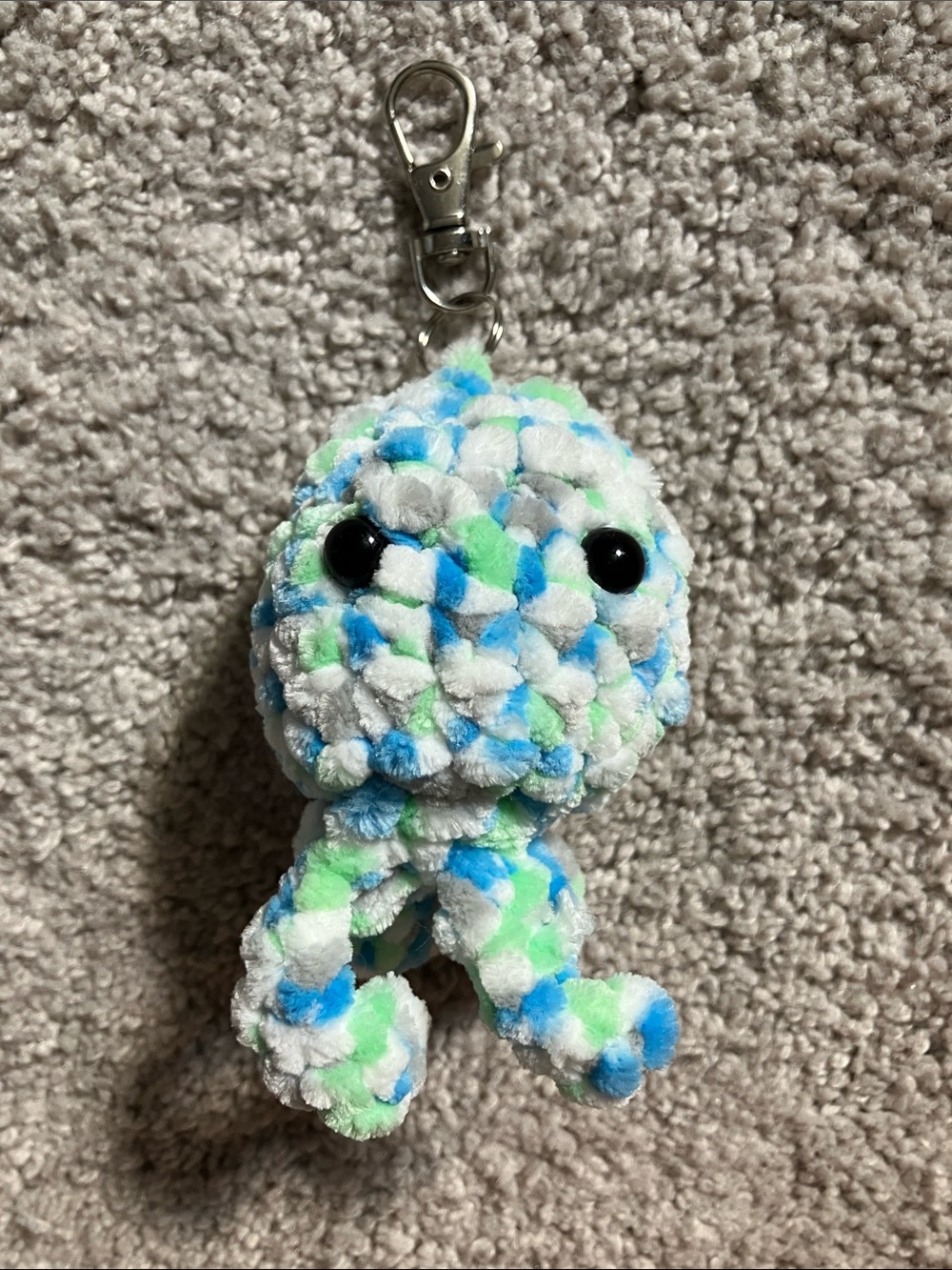 Crochet Jelly Fish Keychain - Picture 2 of 3